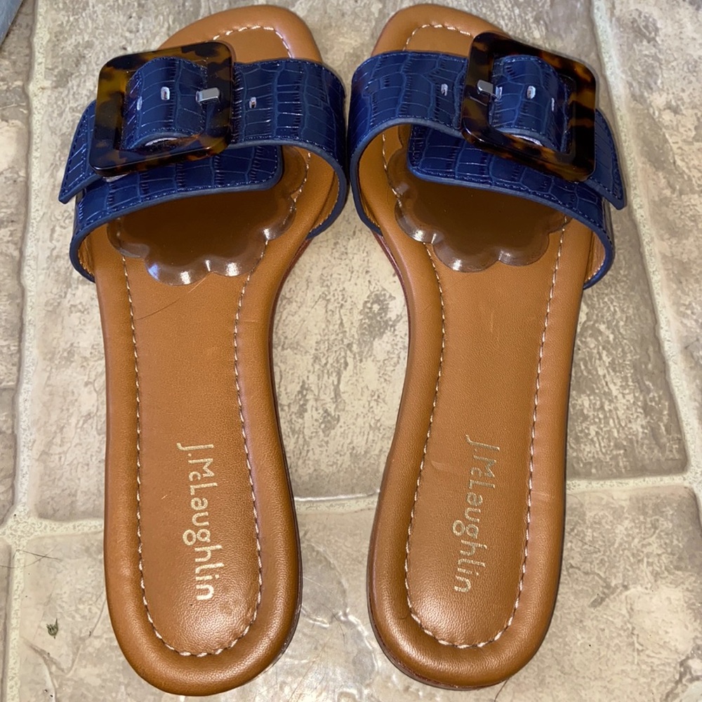 J. McLaughlin snakeskin style buckle toe sandals excellent used cond.  size 8.5